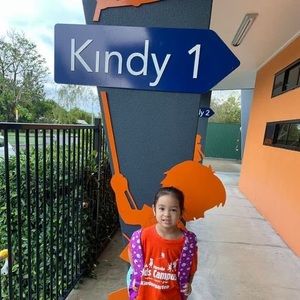 Meet your Posher, Joyce